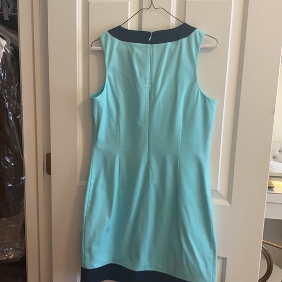 LIKE NEW! Vineyard Vines Color Block Shift Dress - Picture 3 of 6